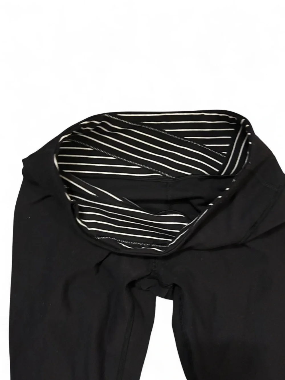 Lululemon Black leggings bundle Size 6